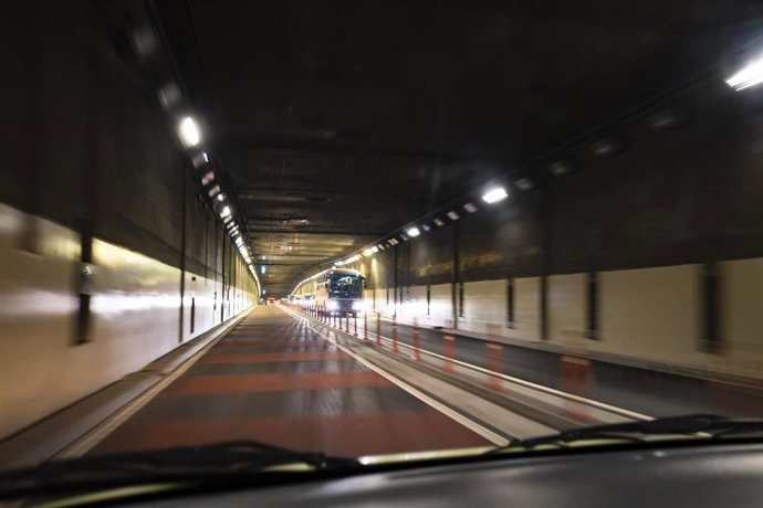 Archivo - Túnel de autopista.