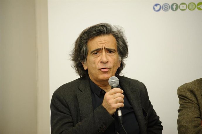 Archivo - El periodista Arcadi Espada, en un acto en la universidad.