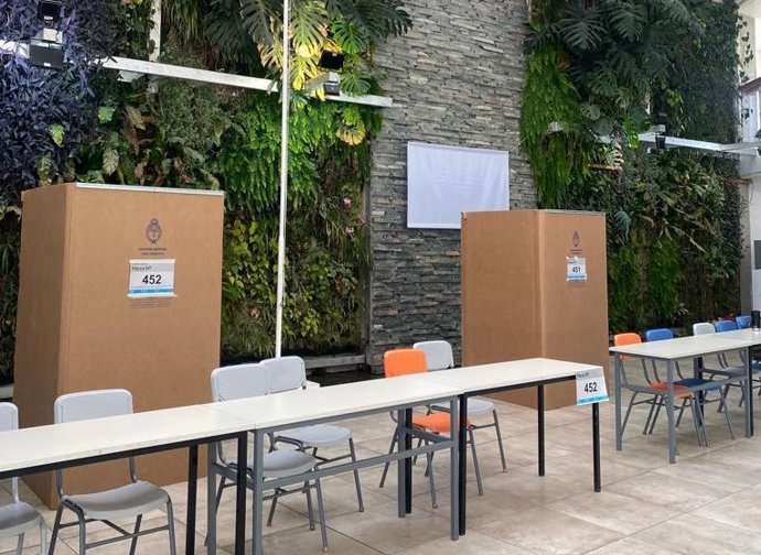 Argentina.- Comienza la votación en las elecciones generales en Argentina