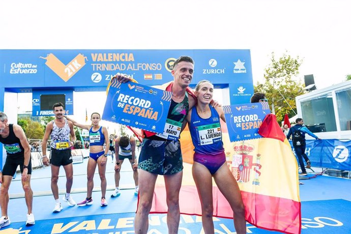 Carlos Mayo y Laura Luengo baten los récords de España de medio maratón en el Medio Maratón Valencia Trinidad Alfonso Zurich 