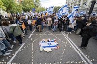 Una concentración frente al Congreso pide la liberación de los israelíes secuestrados por Hamás: "Que vuelvan a casa ya"