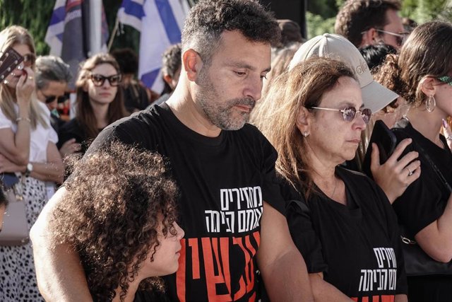 Israelíes piden el regreso de los secuestrados por Hamás 