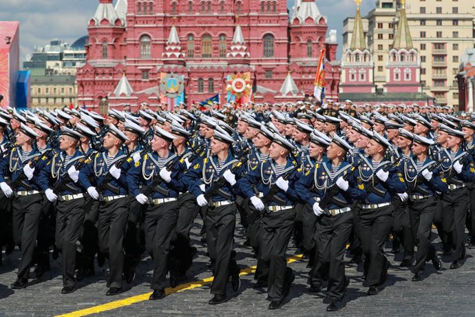 Archivo - Desfile militar en 2023 en la capital de Rusia, Moscú, con motivo del Día de la Victoria
