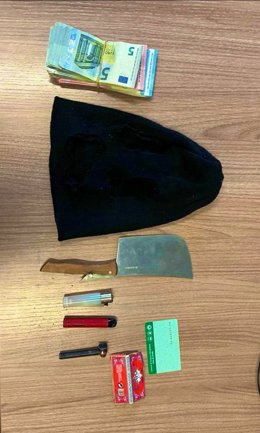 Material incautado por la Policía Local de Tomares.