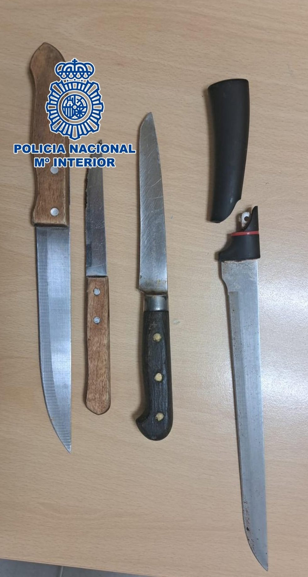 Cuchillos inervenidos por Policía Nacional a un detenido en Fuerteventura