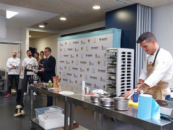 Dueñas en la presentación de la nueva edición de las jornadas Buscasetas