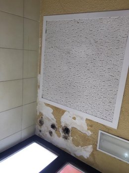 Técnicos de Prevención avisan del riesgo de derrumbe del Centro de Especialidades de Arturo Eyries en Valladolid.