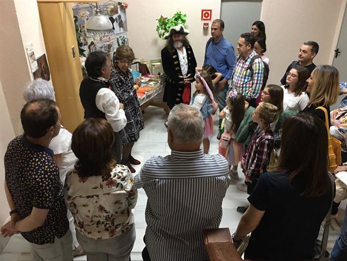 Actividad por el Día de ls Bibliotecas en Cádiz.