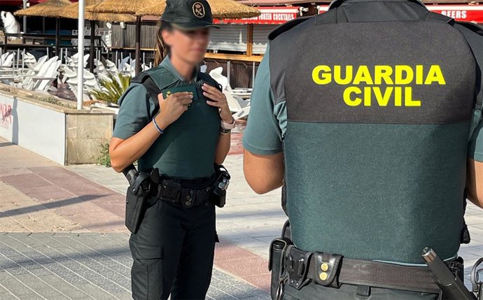 Archivo - Agentes de la Guardia Civil.