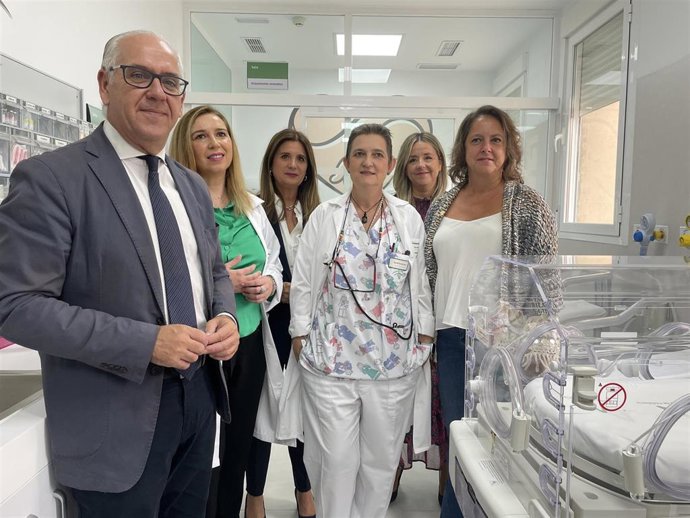 Visita a la reformada área Pediátrica del Hospital San Agustín.