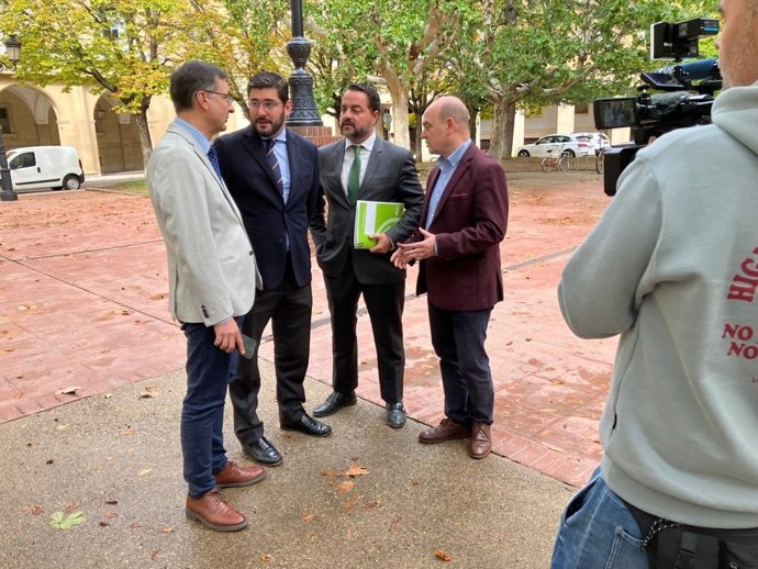 Alejandro Nolasco (VOX), en su visita a Huesca.