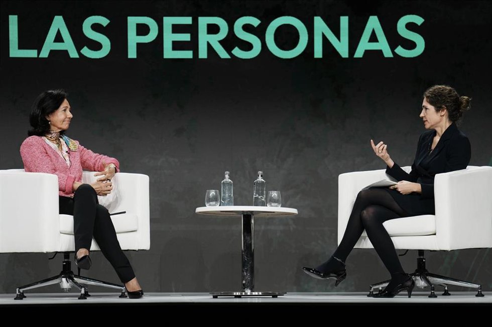 La presidenta del Banco Santander, Ana Botín, y la vicepresidenta del grupo Iberostar, Sabina Fluxá.