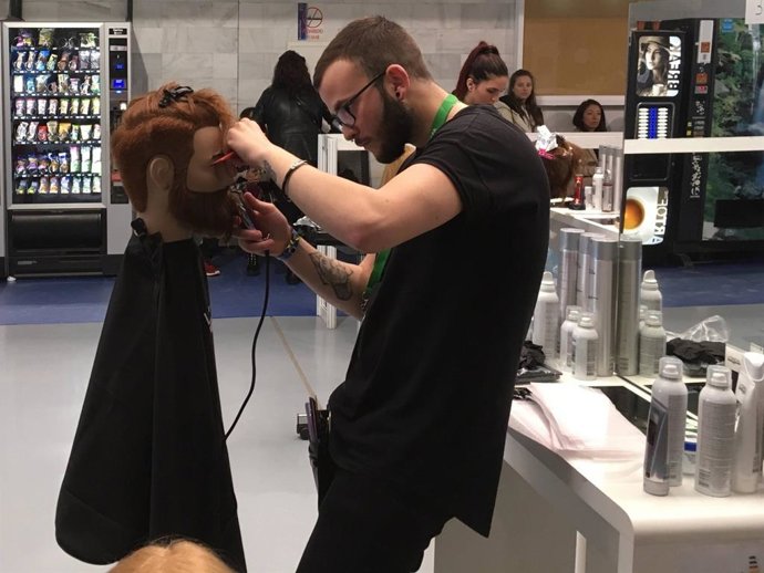 Estudiantes de FP en la especialidad de Peluquería.