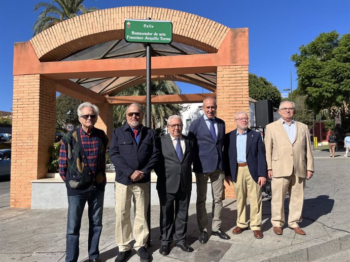 De izquierda a derecha, Fernando Fernández Gómez, Sebastián Santos Calero, Francisco Arquillo, José María Soriano, Miguel Fuentes del Olmo y Juan Rodríguez Romero.