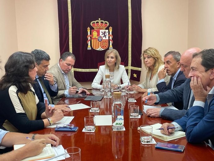 Imagen de la reunión entre las administraciones en la Subdelegación del Gobierno en Huelva.