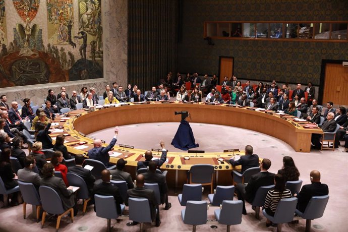 UNITED NATIONS, Oct. 17, 2023  -- The UN Security Council holds a vote for a Russian-drafted resolution that calls for a humanitarian ceasefire in Gaza, at the UN headquarters in New York on Oct. 16, 2023. The UN Security Council on Monday failed to adopt