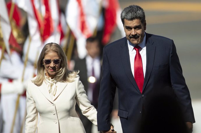 Archivo - El presidente de Venezuela, Nicolás Maduro, y la primera dama, Cilia Flores