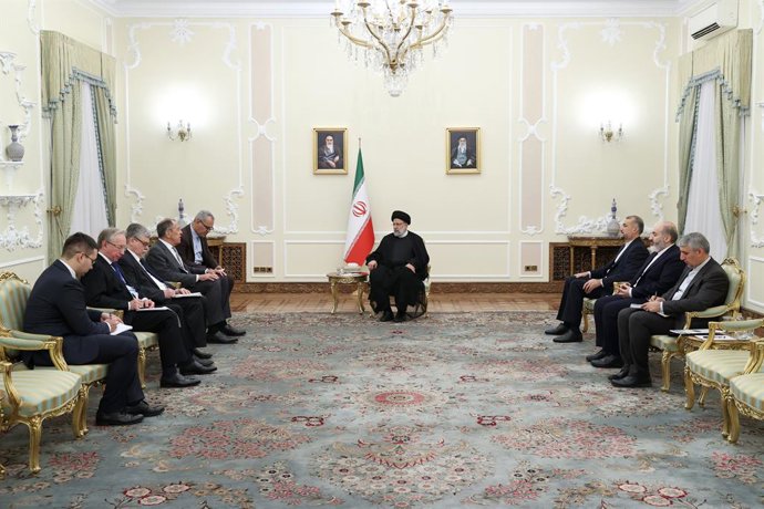 October 23, 2023, Tehran, Iran: Iranian President EBRAHIM RAISI (C) meets with Russia's Foreign Minister SERGEY LAVROV