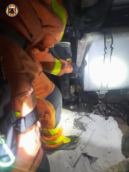 Bomberos trabajan en accidente en El Puig