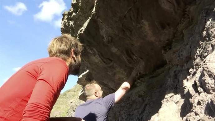 Identificadas 27 huellas de dinosaurios que sabían nadar en Laguna de Cameros