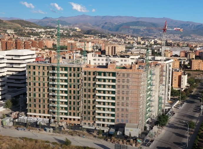 Archivo - Construcción de viviendas