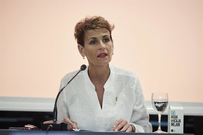 Archivo - La presidenta del Gobierno de Navarra y secretaria general del PSN, María Chivite.