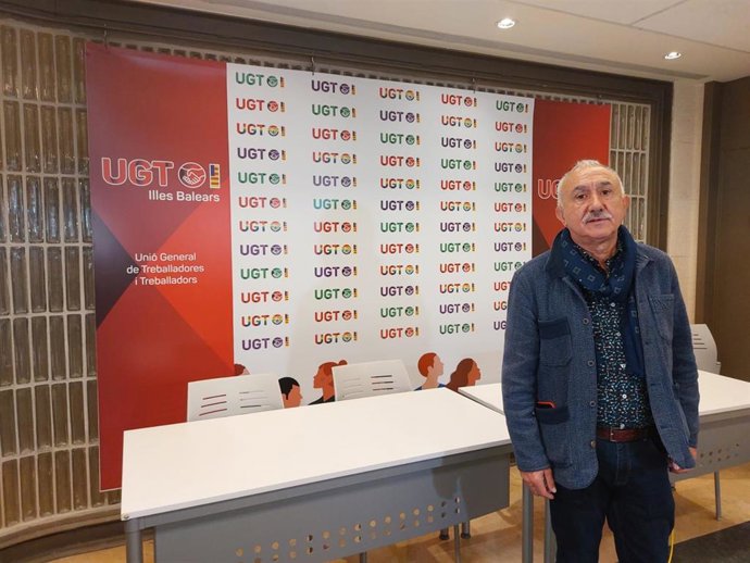 El secretario general de UGT, Pepe Álvarez, en rueda de prensa.