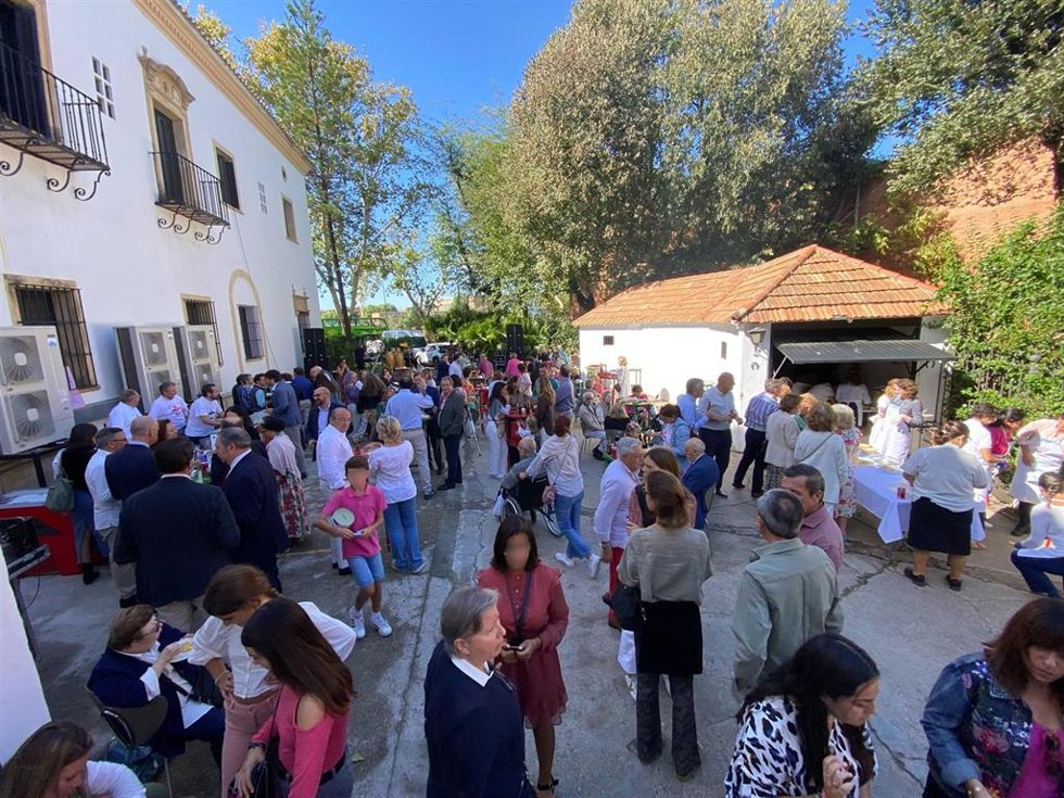 Público asistente del festival benéfico de Hogar de Nazaret, en la Fundación Valentín de Madariaga.