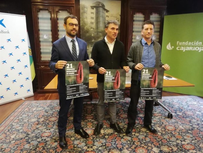 Muguruza, Fuentes y Ezquerro, en la presentación de las jornadas