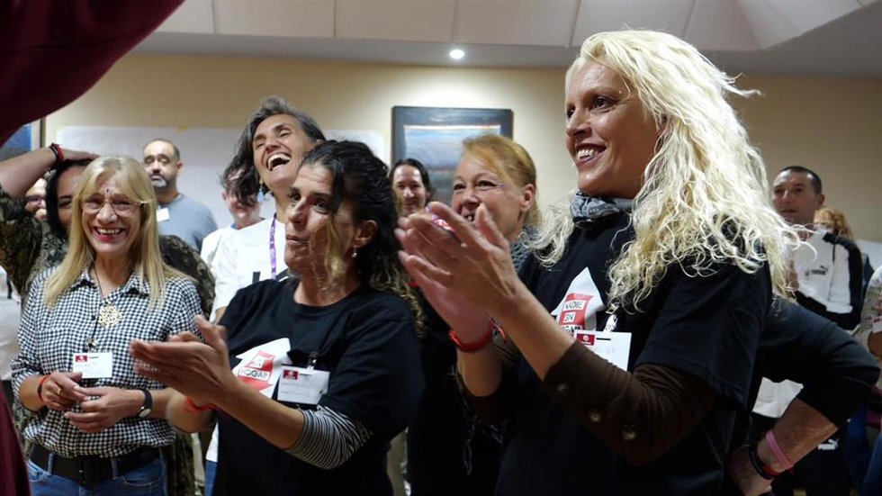 El año pasado Cáritas atendió a 39.487 personas sin hogar en situación de calle, un 6,13% más que el año anterior. En la imagen, un encuentro de personas sin hogar en El Escorial.