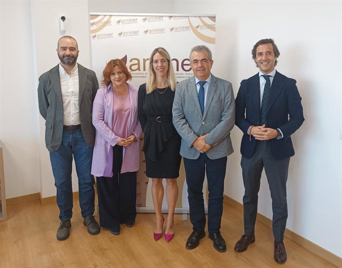 Reunión jurado IV Premio de Periodismo  'Paco Moreno'.