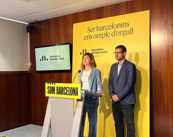 La portaveu d'ERC a l'Ajuntament de Barcelona, Elisenda Alamany, i el regidor Jordi Castellana