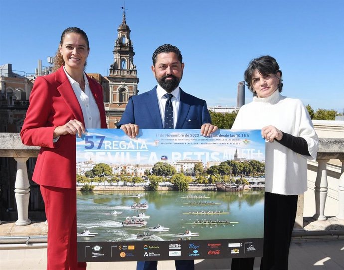 Presentación del cartel de la 57 Regata Athleteplus.Org Sevilla-Betis de remo, que se celebrará el próximo 11 de noviembre en el río Guadalquivir.