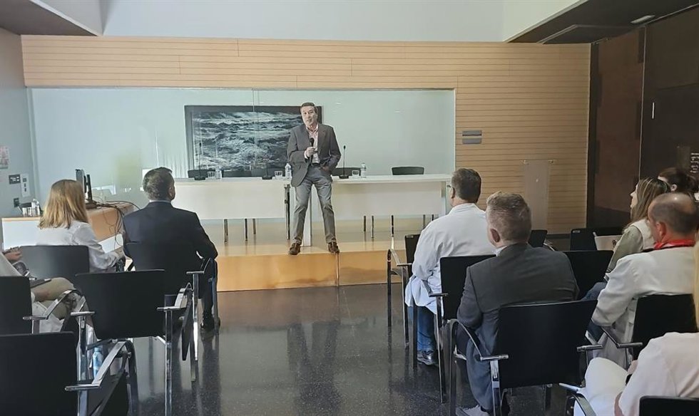 El conseller de Sanidad, Marciano Gómez, en el Hospital de Dénia (Alicante).