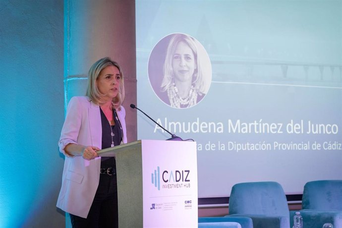 Almudena Martínez en la presentación de Cádiz Investment Hub.