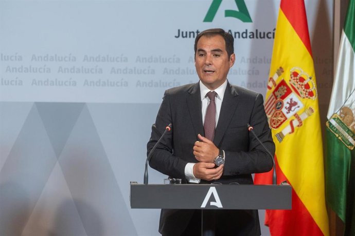El consejero de Justicia, Administración Local y Función Pública, José Antonio Nieto, en la rueda de prensa posterior al Consejo de Gobierno de la Junta de Andalucía en el Palacio de San Telmo, a 24 de octubre de 2023 en Sevilla (Andalucía, España). 
