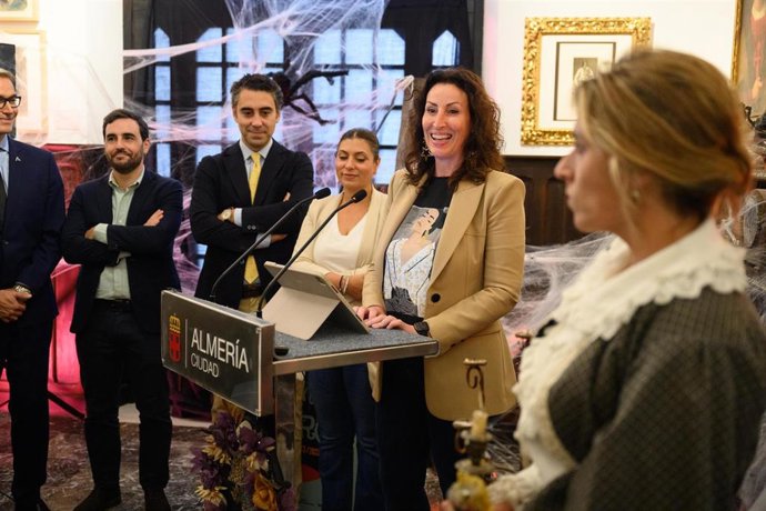 Presentación de la 'Noche en negro' de Almería.