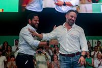 Vox acusa a Sánchez de "vender humo" en su pacto con Sumar para "tapar" la entrega de España a sus "enemigos"