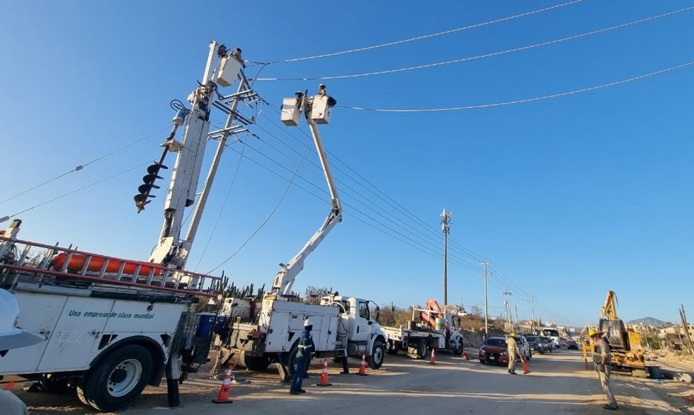 Trabajadores de la compañía mexicana Comisión Federal de Electricidad (CFE)