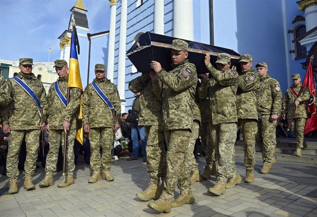 Funeral de un soldado ucraniano, en Kiev.