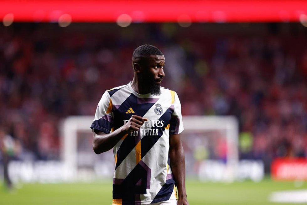 Antonio Rüdiger, en un calentamiento con el Real Madrid.