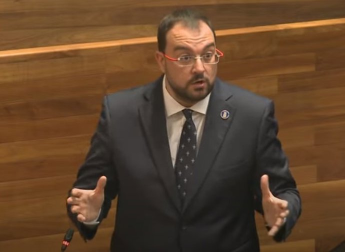 El presidente del Principado, el socialista Adrián Barbón