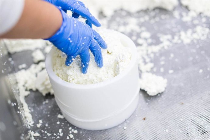 Archivo - Vinos.- Málaga.- Abiertas las convocatorias de los premios de Diputación a los mejores quesos de cabra y vinos con DO de Málaga