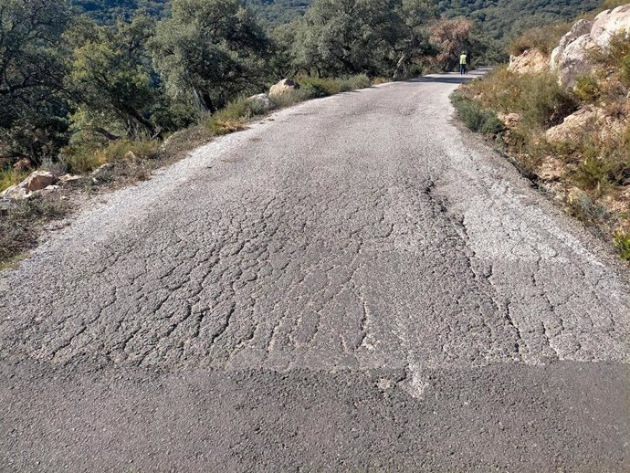 La actuación forma parte del Plan Vía-ble, puesto en marcha por la institución provincial para mejorar la conectividad y permeabilidad de las zonas rurales.