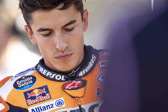 Archivo - El piloto español Marc Márquez antes de un Gran Premio 