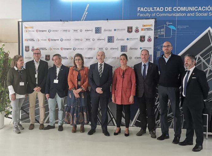 El Ayuntamiento de Zaragoza participa en una jornada sobre emergencias con baterías de litio