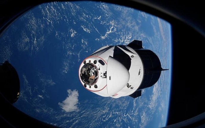 Nave espacial Crew Dragon