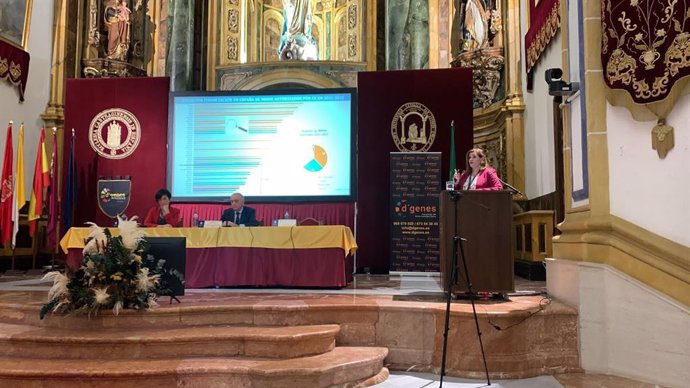 Isabel Pineros, directora del Departamento de Acceso de Farmaindustria, durante su intervención en el XVI Congreso Internacional de Enfermedades Raras