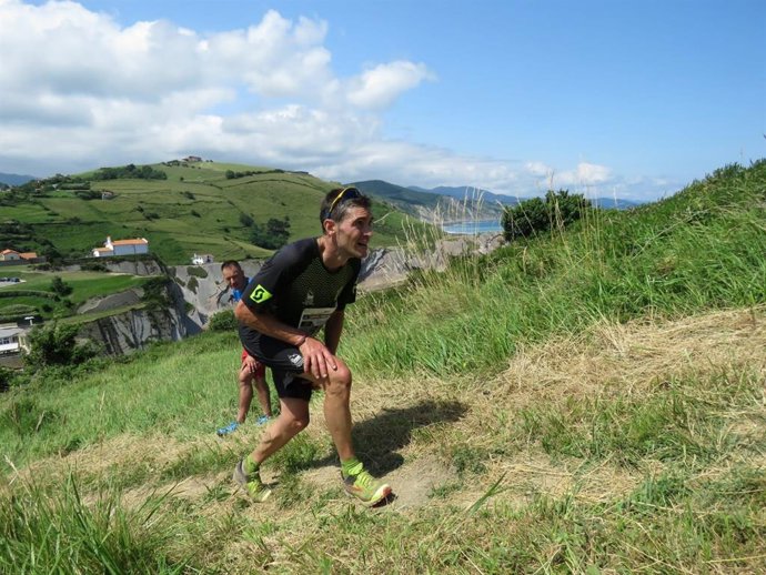 El corredor turolense Javier Barea, miembro del Grupo Alpino Javalambre.