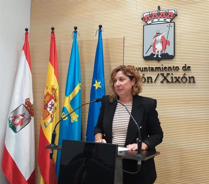 Carmen Eva Pérez, concejala del Grupo Municipal Socialista en el Ayuntamiento de Gijón.